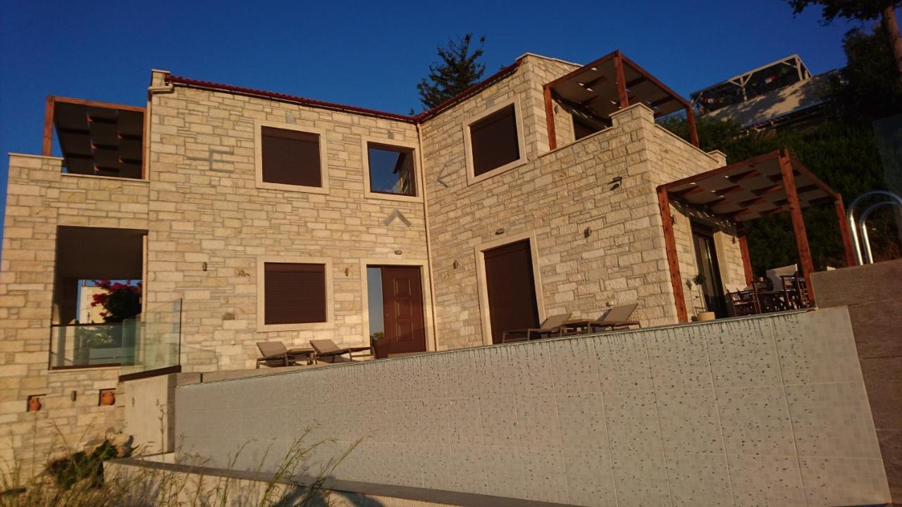 Villa Olive Valley Loutraki  Eksteriør billede