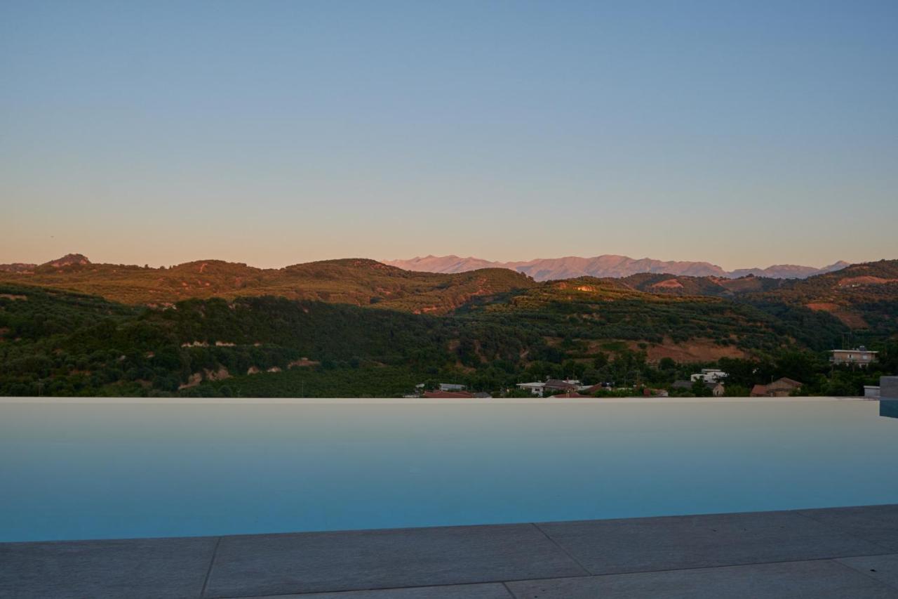 Villa Olive Valley Loutraki  Eksteriør billede