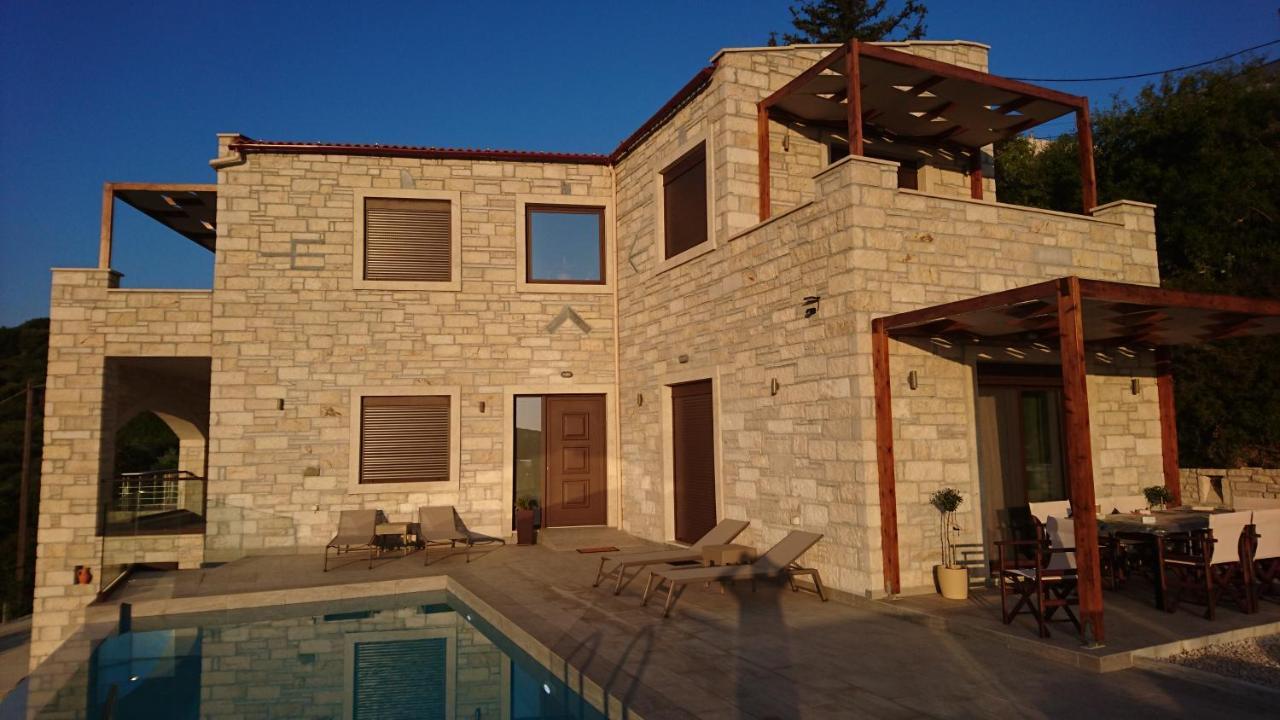 Villa Olive Valley Loutraki  Eksteriør billede